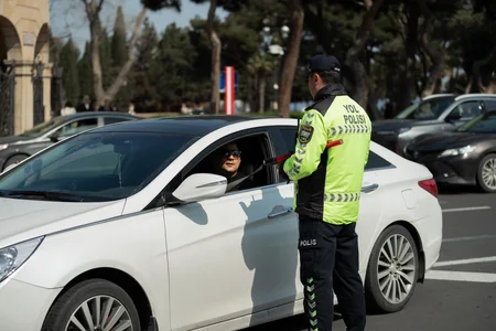 DİN: Bayram günlərində insanların sıx toplaşdığı yerlərdə polis naryadlarının sayı artırılacaq