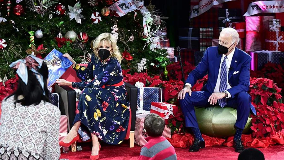 Bayden Miladdan əvvəl Uşaq Milli Xəstəxanasında azyaşlılarla görüşüb