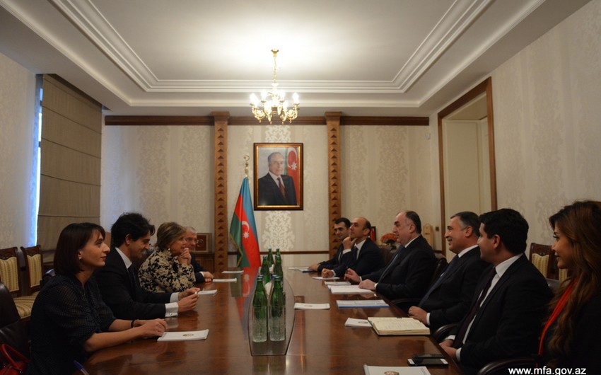 Elmar Məmmədyarov İtaliya Senatının sədr müavini ilə görüşüb