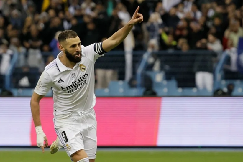 Kərim Benzema Real Madridlə müqaviləsini uzadıb