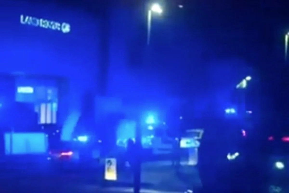 В Лондоне автомобиль въехал в группу людей, есть пострадавшие