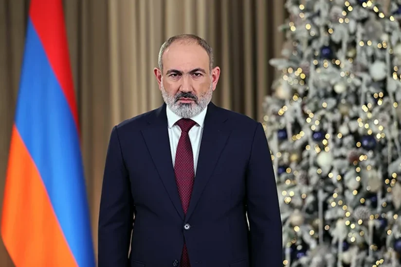 Paşinyan xalqa Yeni il müraciətində ağrı, təəssüf hissindən danışaraq üzr istəyib