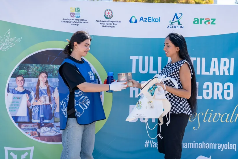 Xətai rayonunda “Tullantıları hədiyyələrə dəyiş” festivalı baş tutub