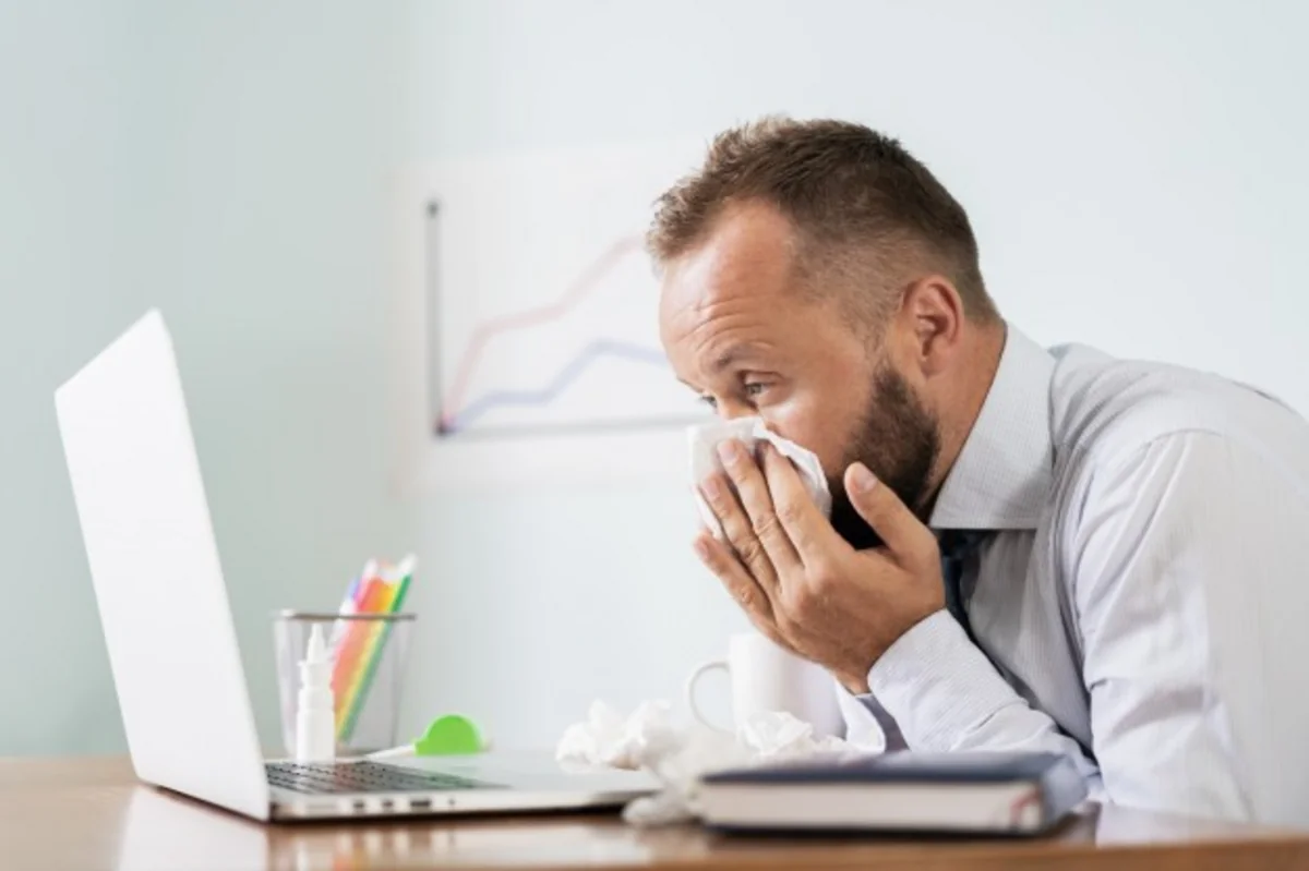 Azərbaycanda dövlət qurumlarında çalışan bu işçilərin işə çıxması qadağan edildi