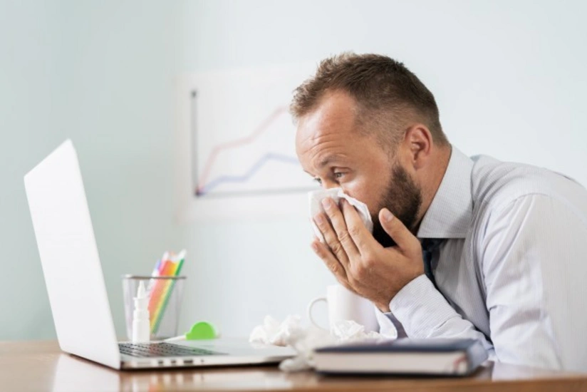 Azərbaycanda dövlət qurumlarında çalışan bu işçilərin işə çıxması qadağan edildi