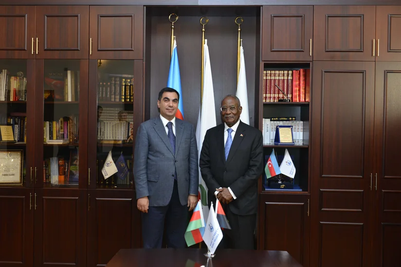 Anqolanın neft naziri Bakı Ali Neft Məktəbində olub