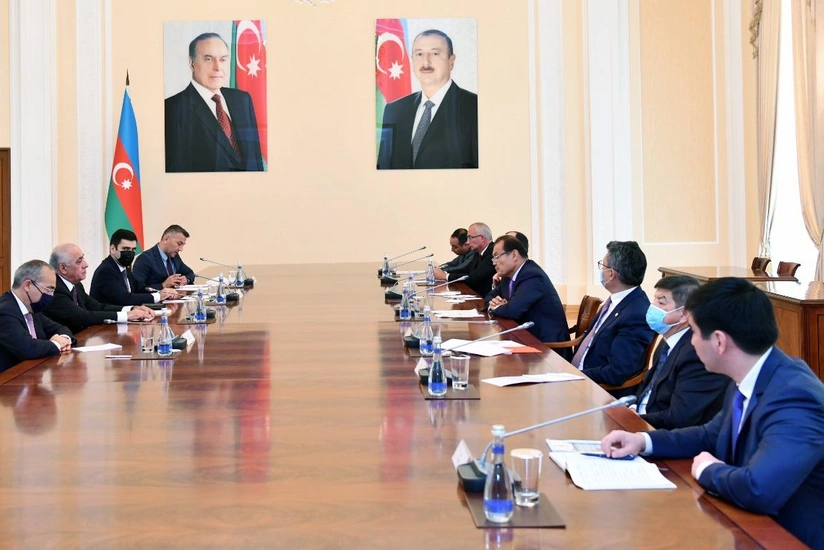 Əli Əsədov Türk Şurasının nümayəndə heyəti ilə görüşüb