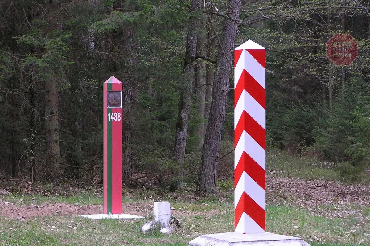 Polşa-Belarus sərhədində 3 miqrantın meyiti tapılıb