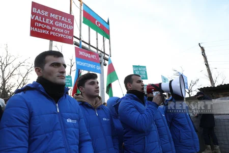 Protesters standing their ground although Khankandi-Lachin road is open