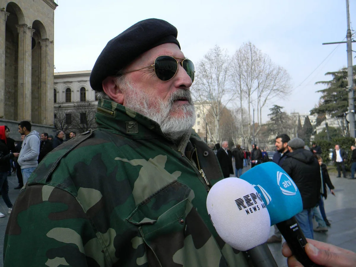 Müharibə veteranı: “Mixail Avaqyan gürcülərə qarşı döyüşən hərbi cinayətkar olub”