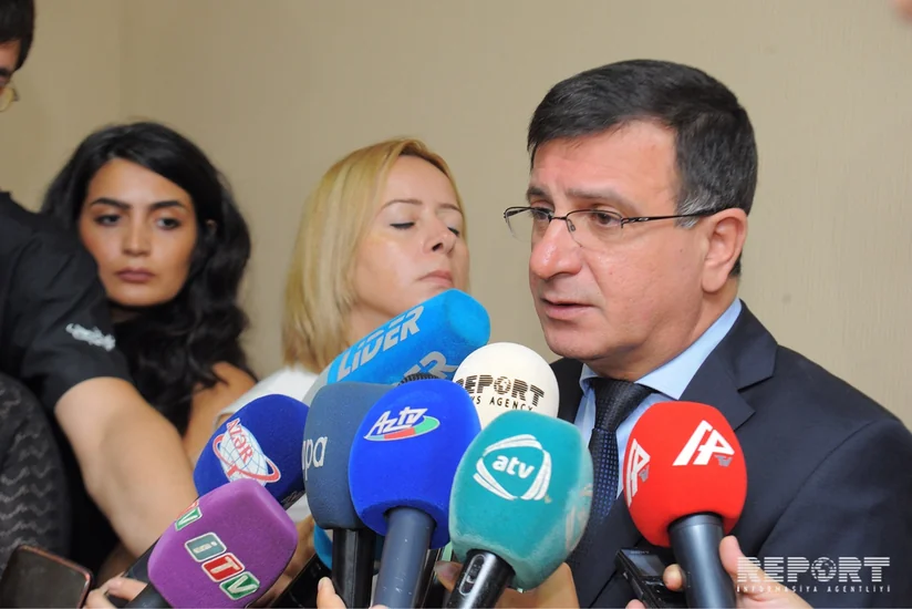 Dövlət qulluğu vəzifələrinin tutulması üçün yeni şərtlər müəyyənləşidirilib