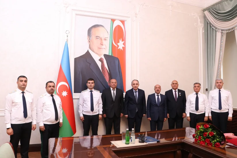 Baş Prokurorluğun bir sıra yüksək post tutan əməkdaşları vəzifədən azad olunublar - SİYAHI