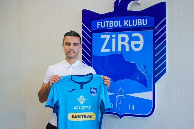 Zirə Ruslan Abışovla müqavilə imzaladı