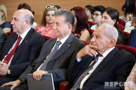 Unudulmaz məzun Aida İmanquliyeva kitabının təqdimatı olub - FOTO