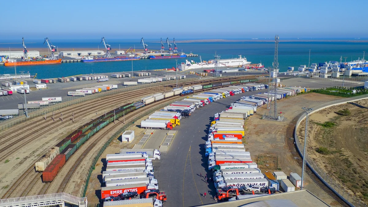 Cargo handling at Baku Port up by 16%