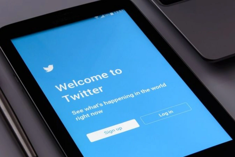 Хакеры взломали более 200 млн электронных адресов пользователей Twitter
