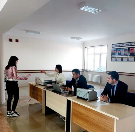 Naxçıvanda təhsil müəssisələrində vakant laborant vəzifələri üçün müsabiqə keçirilib