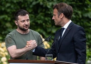 Makron: Rusiya atəşkəsə razılaşmalıdır