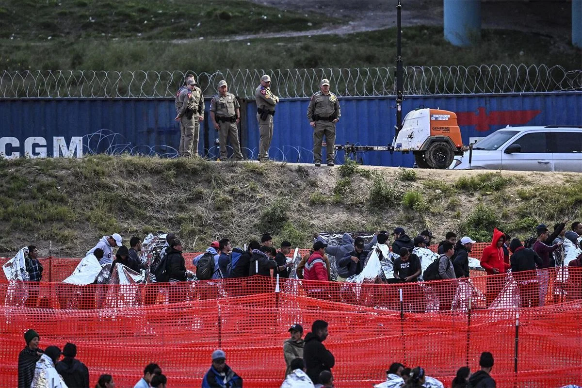 US removed 270,000 migrants in 1 year: official figures