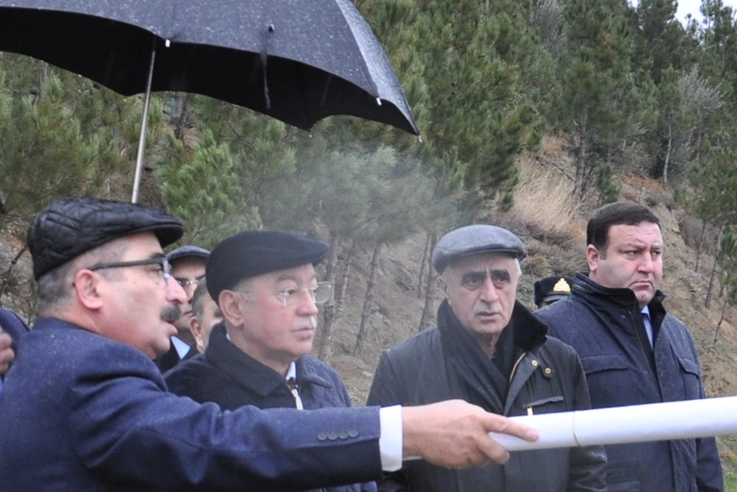 Nazir Bayıl yamacındakı sürüşmə ərazisinə baxış keçirib