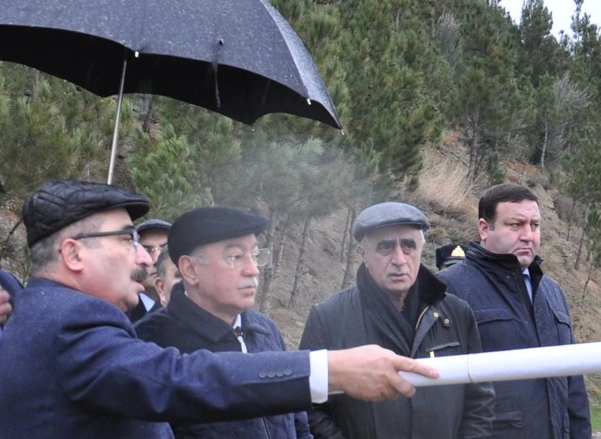 Nazir Bayıl yamacındakı sürüşmə ərazisinə baxış keçirib