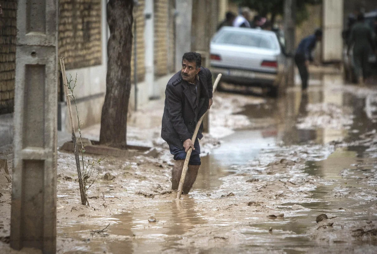 В результате наводнений в Иране погибли 9 человек