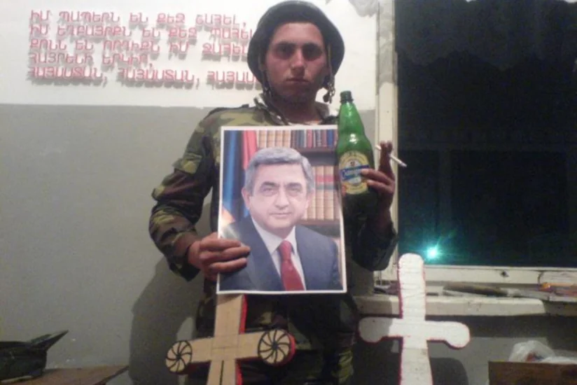 Ermənistanda hərbi xidmətə çağırışla bağlı dələduzluq faktının üstü açılıb