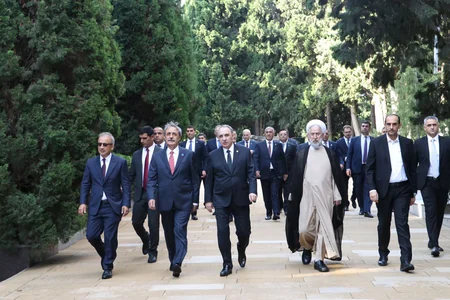 Prosecutor Generals of foreign countries visit Alleys of Honor and Martyrs 