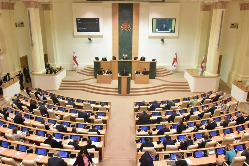 В парламенте Грузии перенесли голосование по законопроекту об иноагентах