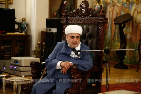 Gürcüstan Patriarxı Allahşükür Paşazadəni Dostluq ordeni ilə təltif edib