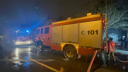 FHN: İzmir küçəsindəki kafedə baş verən yanğında xəsarət alan olmayıb  - YENİLƏNİB-4
