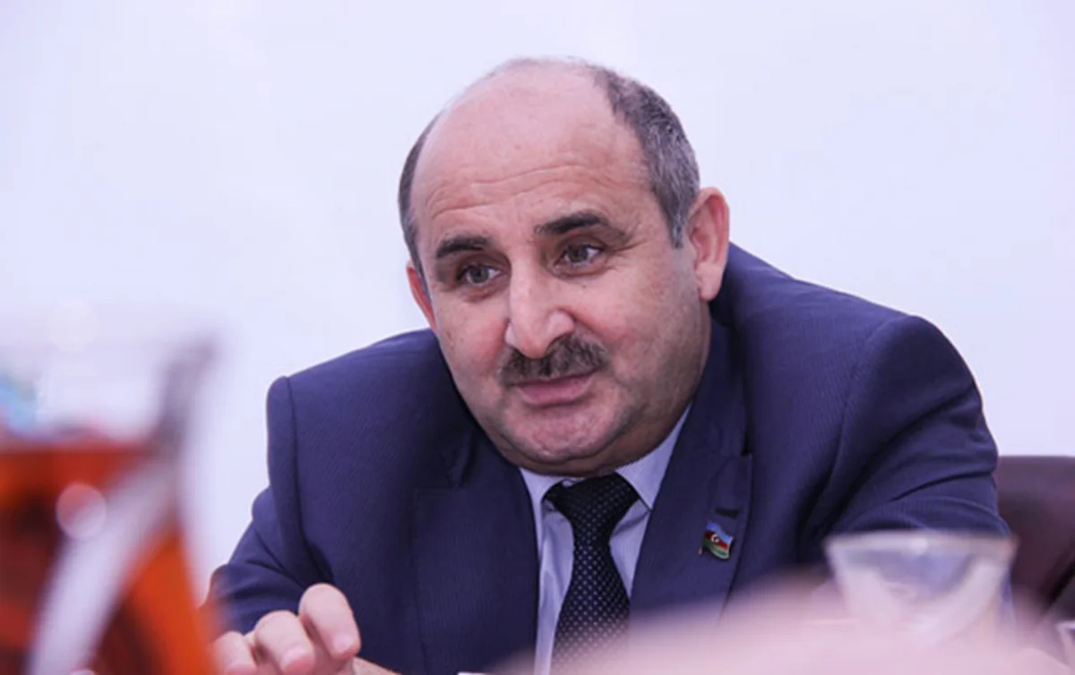 Deputat Çingiz Qənizadə keçmiş həmkarını məhkəməyə vermək üçün vəkil tutub