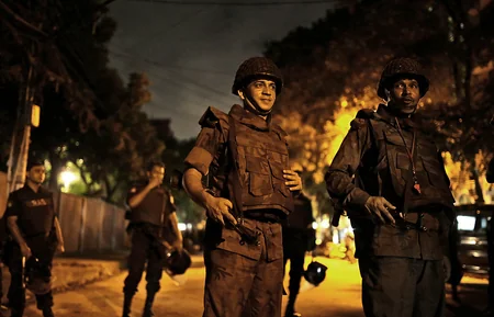 Banqladeşdə girovların azad edilməsi üzrə əməliyyat başa çatıb, terrorçuların hamısı öldürülüb - YENİLƏNİB-4 - FOTO