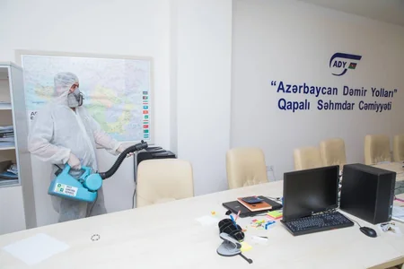 Azərbaycan Dəmir Yolları inzibati binasında dezinfeksiya işləri aparıb