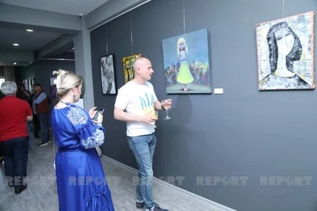 Bakıda “Müharibə uşaqlarına” xeyriyyə sərgisi açılıb