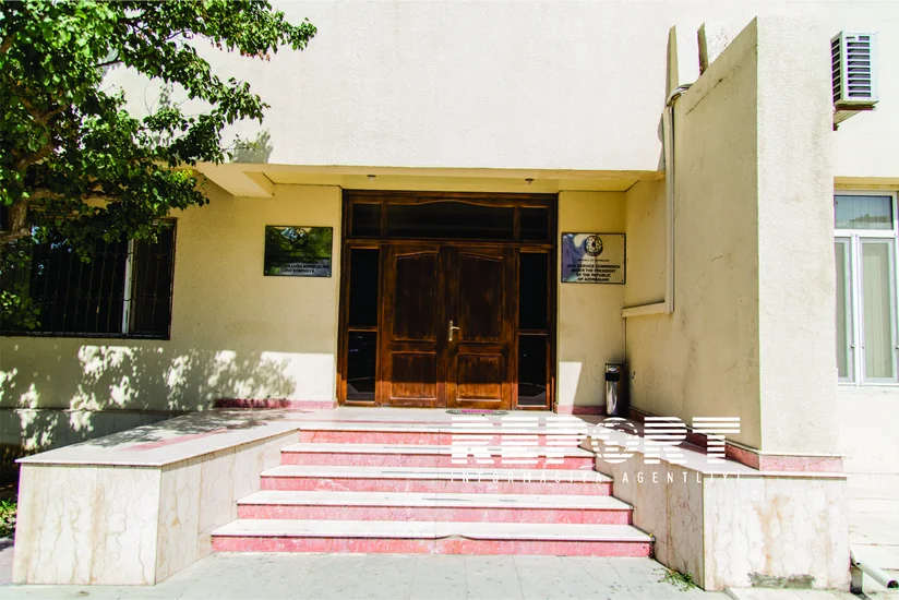 Vakant dövlət qulluğu vəzifələrinin tutulması üçün müsabiqə və ümumi müsahibə elan edilib