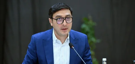 Nazir beynəlxalq yarışlarda uğur qazanan idmançılarla görüşüb