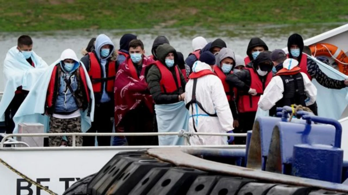 21,000 migrants ‘entered UK undetected last year’