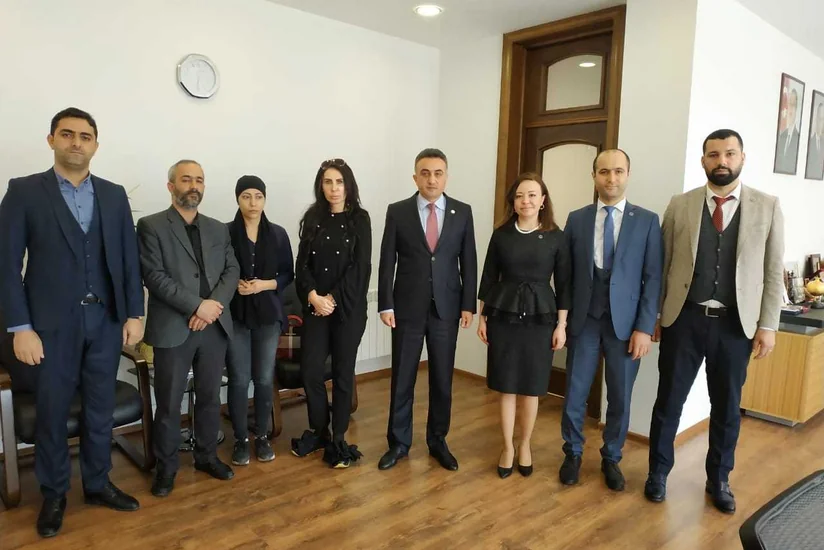 Elina Hacıyevanın anasının müdafiəsinə üç vəkil qoşulub