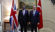 Türkiyə və Britaniyanın XİN rəhbərləri Ukraynada müharibənin dayandırılmasını müzakirə ediblər