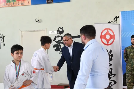 Məcburi köçkün məktəblilər arasında Ulu Öndərin 100 illiyinə həsr olunmuş turnir keçirilib