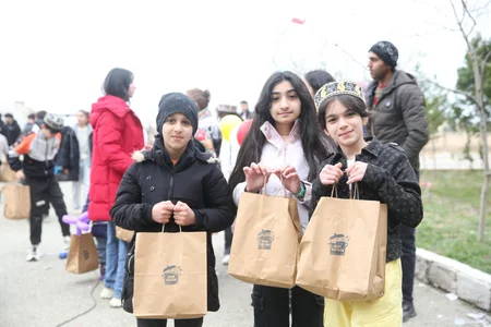 İDEA İctimai Birliyinin təşəbbüsü ilə Xızı rayonunda uşaqlar üçün Novruz şənliyi keçirilib