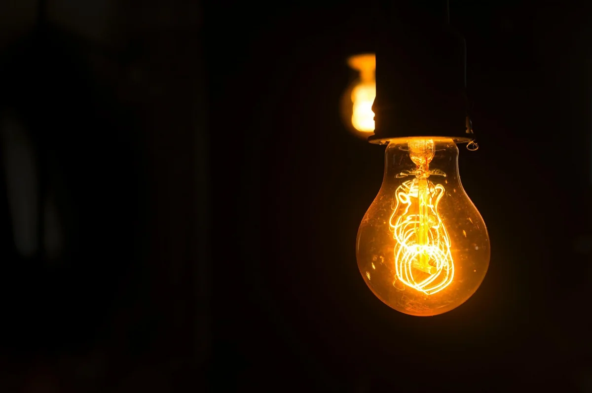 Azərbaycanın Gürcüstana elektrik enerjisi ixracından gəliri 40 % azalıb