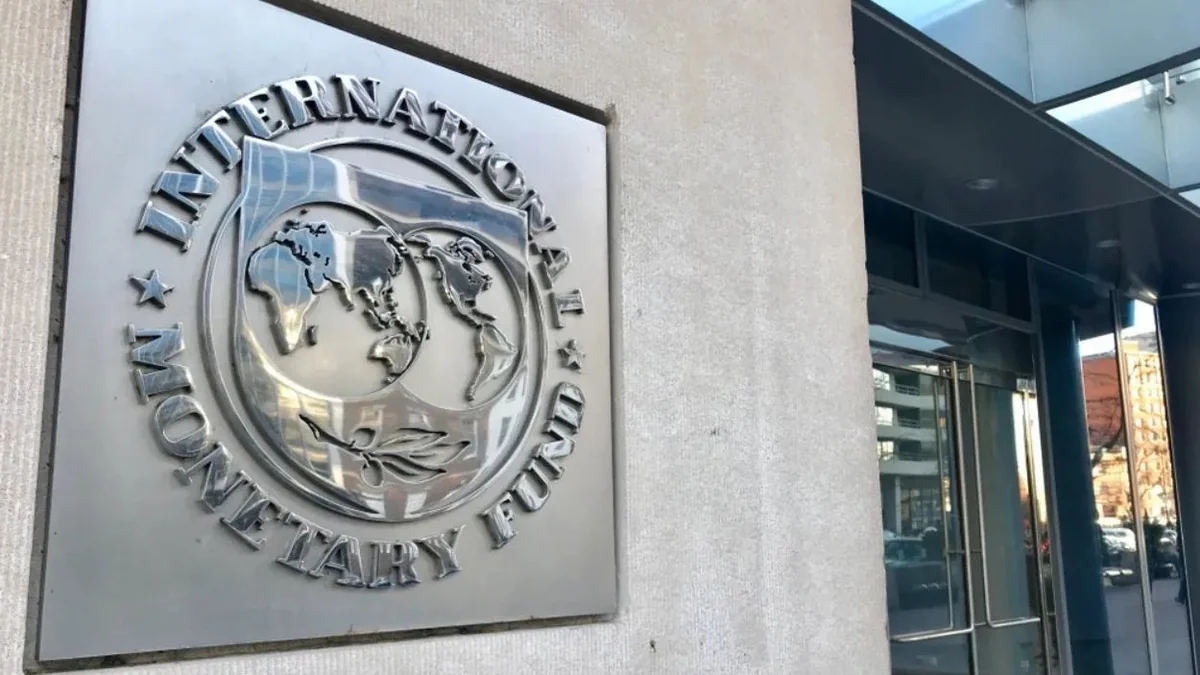 IMF names risks of war in Ukraine for Caucasus, revises its economic growth forecasts