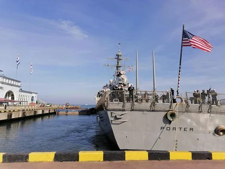 US warships arrive in Batumi, Georgia