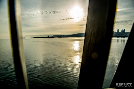 Blue Caspian of the White City - PHOTOREPORT