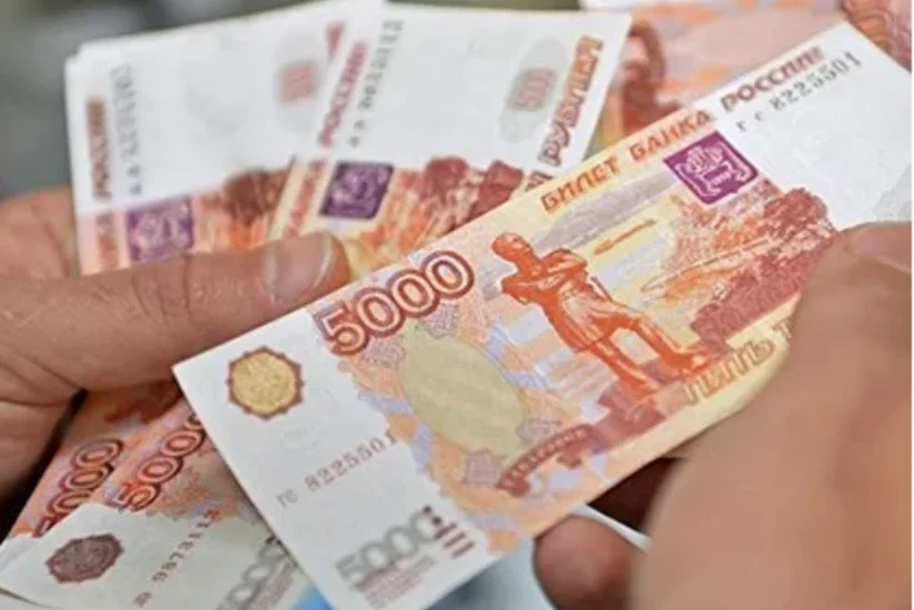 Объем денежных переводов из России в Армению снизился