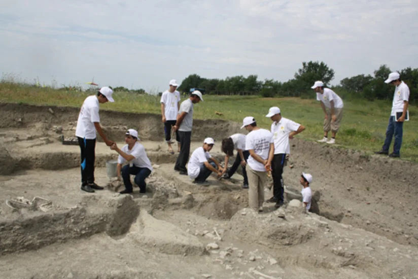 Azərbaycanda arxeoloji turizm mədəni turizm marşrutu başa çatıb