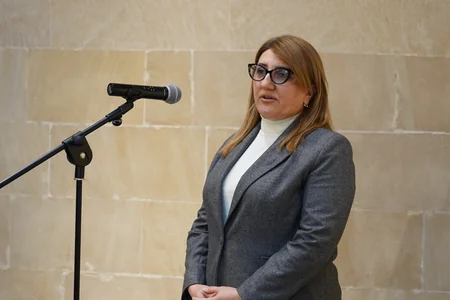 В Ичеришехер открылась выставка Резы Дегати Ходжалы – Раненые души