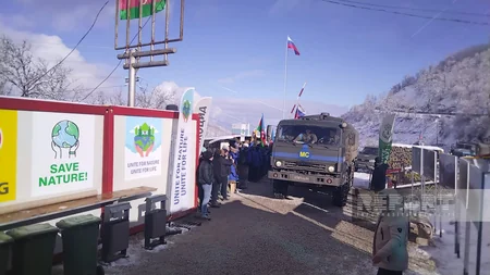 Another supply vehicle of Russian peacekeepers freely move on Khankandi-Lachin road
